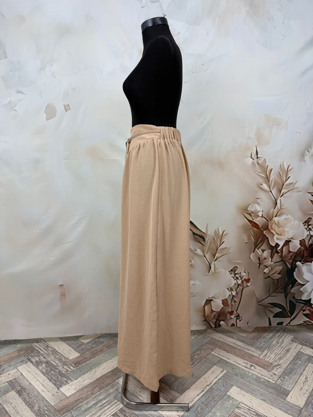 Pantaloni palazzo bej cu talie elastică