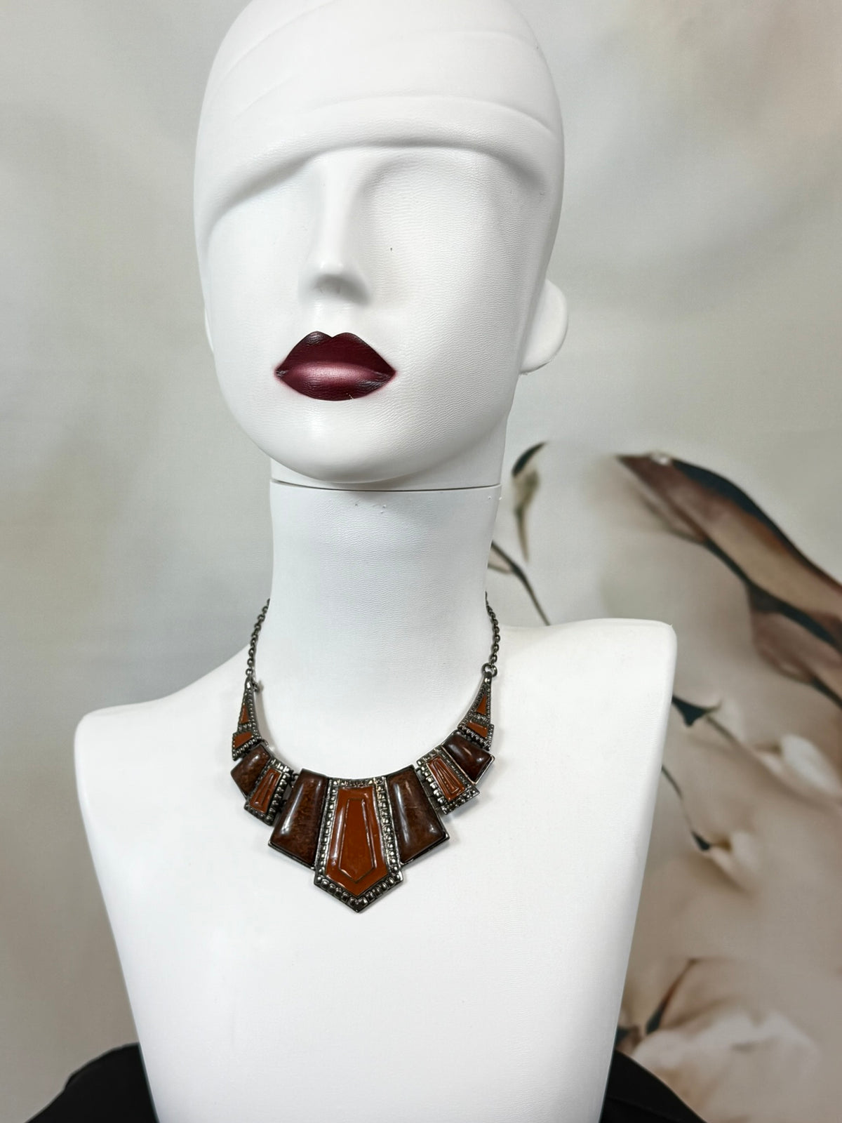 Colier statement retro în tonuri arămii | Amber Geometry
