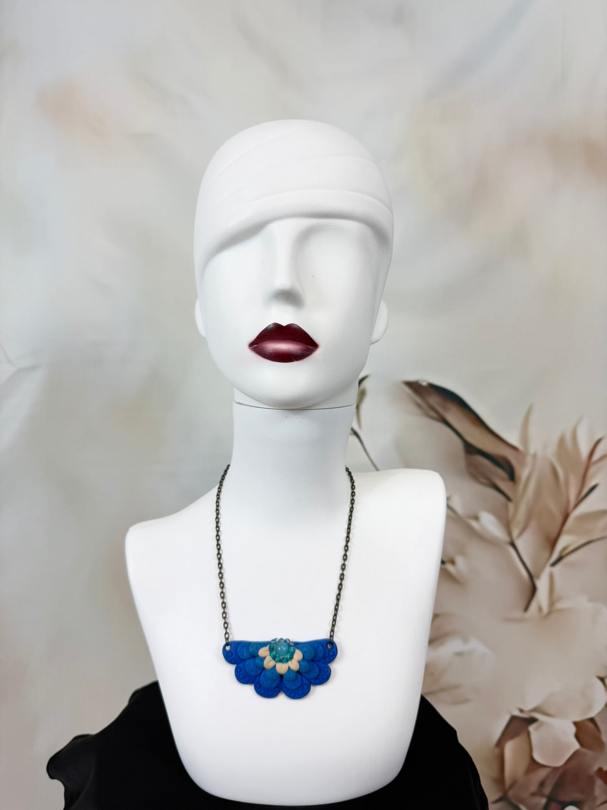 Colier statement handmade din FIMO albastru | Cobalt Bloom