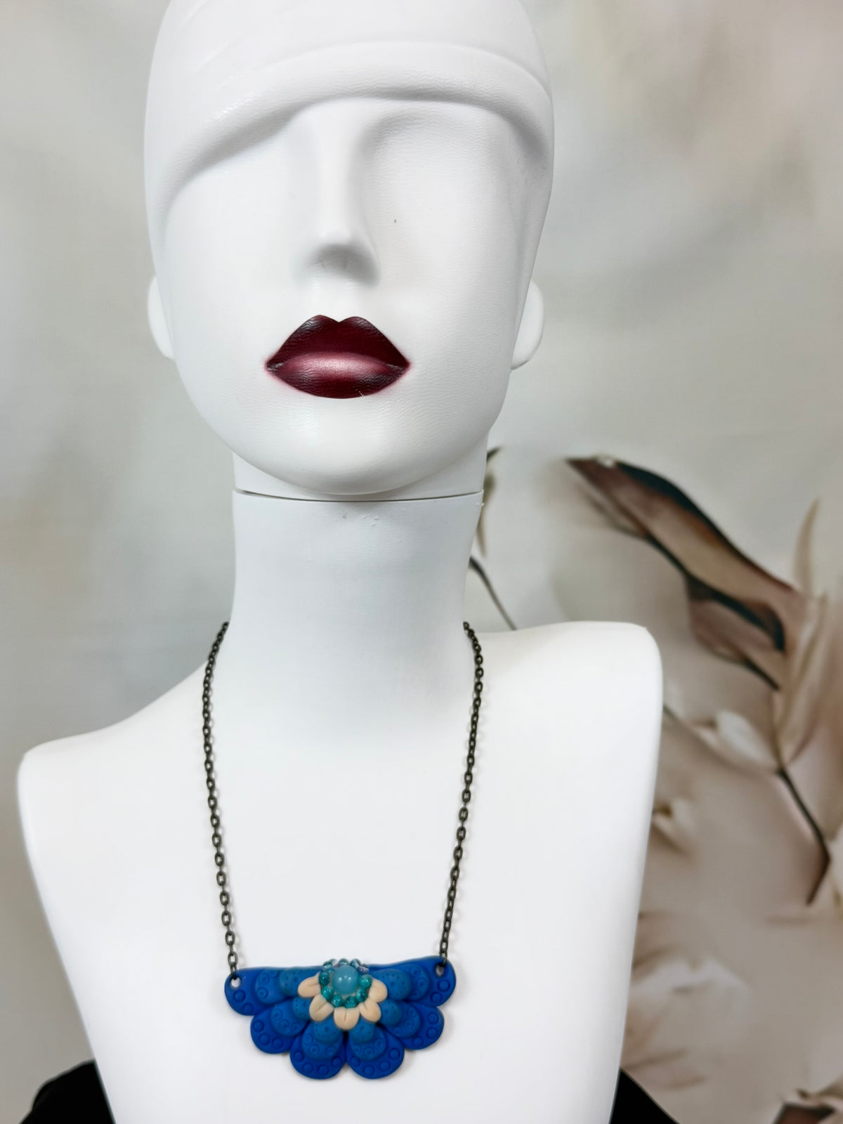 Colier statement handmade din FIMO albastru | Cobalt Bloom