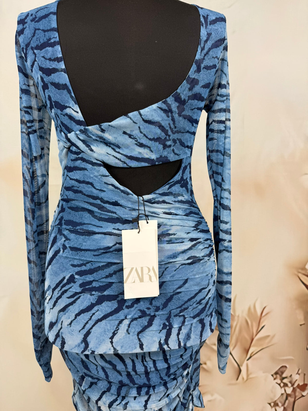 Rochie mini albastră din mesh cu print zebra