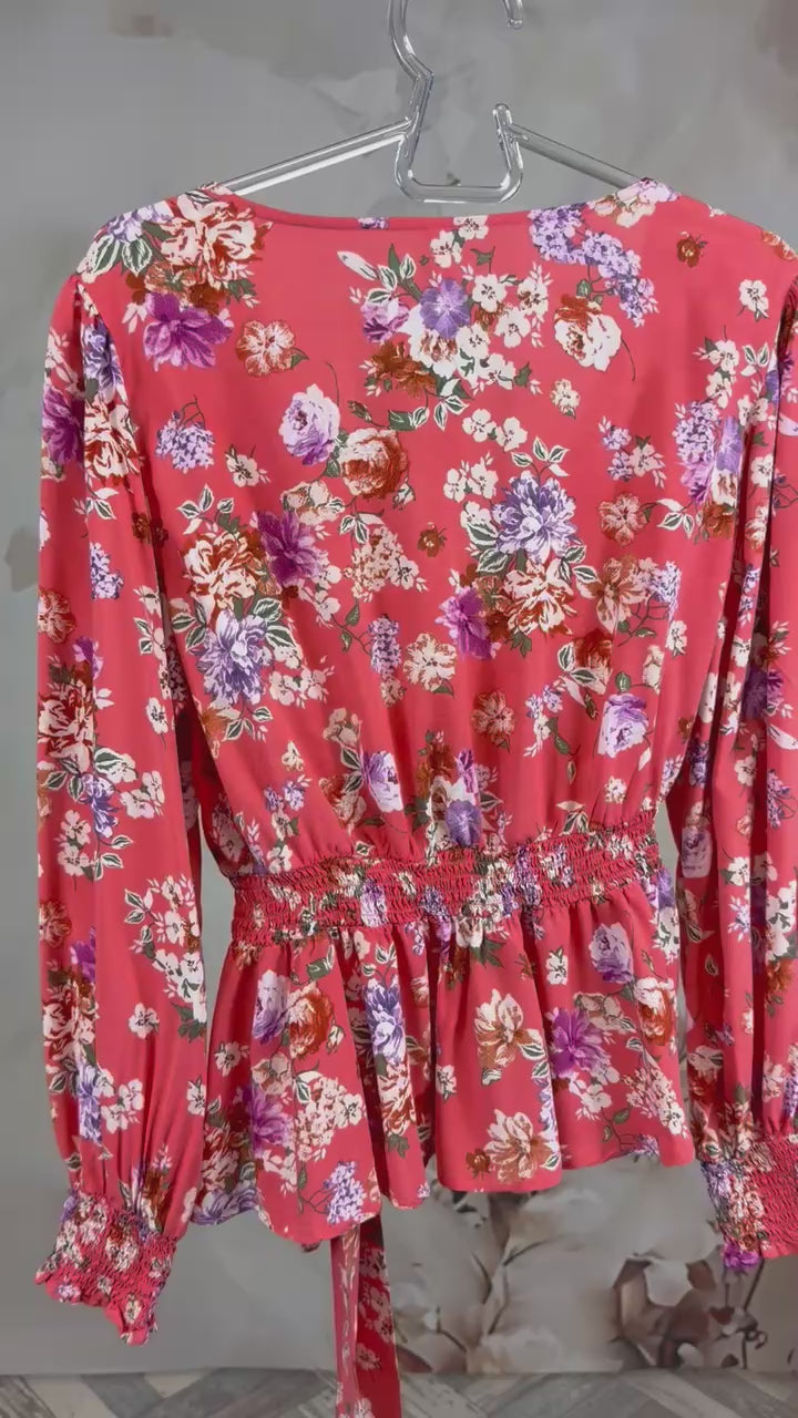 Bluză petrecută coral cu print floral